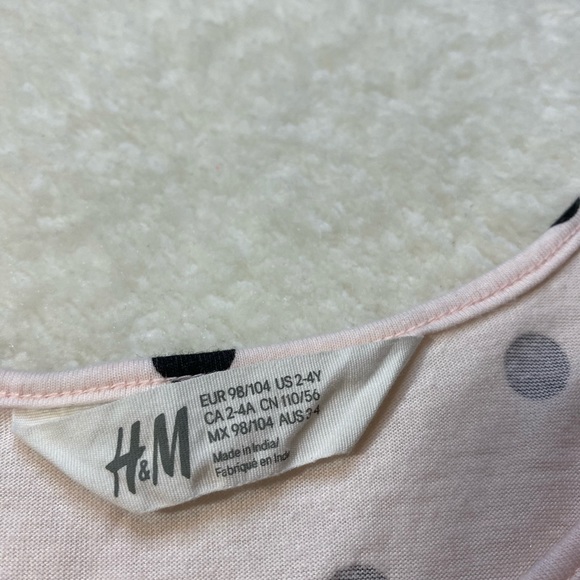H&m 2-4y polka dot w/ bunny dress - Picture 2 of 3